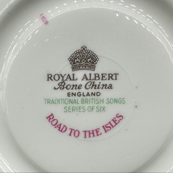 Royal Albert Traditional British Songs Series Road to the Isles Tea Cup Set - Picture 5 of 5